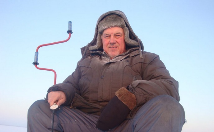 В мороз за окунем