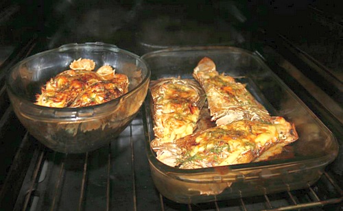 Лобстер, запечённый с грибами и сыром