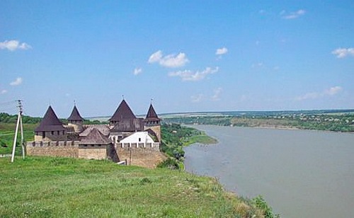 Рыбалка на реке Днестр, близ города Хотина